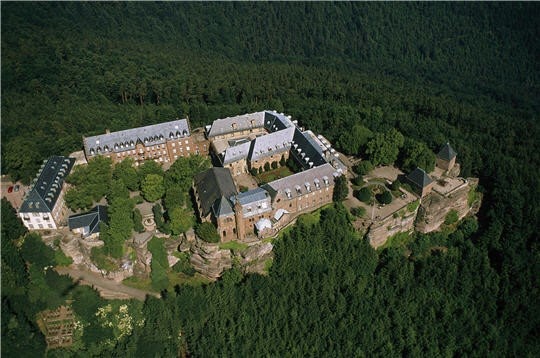 Veduta del monastero di Hohenberg (Monte Sant’Odilia)
